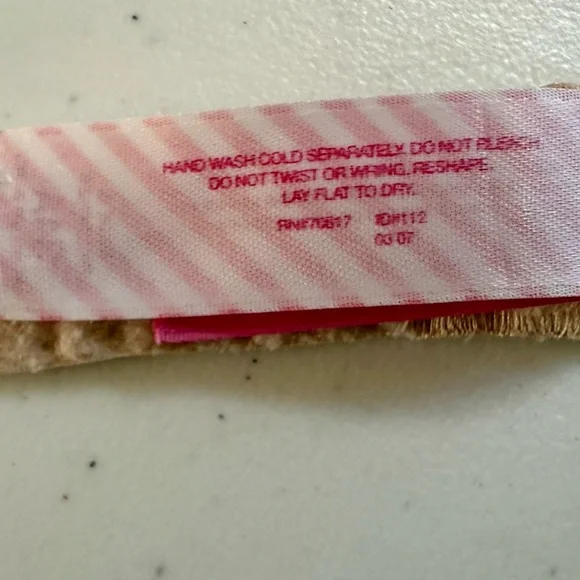 PINK Victoria’s Secret Vintage Super Push Up Bra In Nude Size 34A - Picture 11 of 11